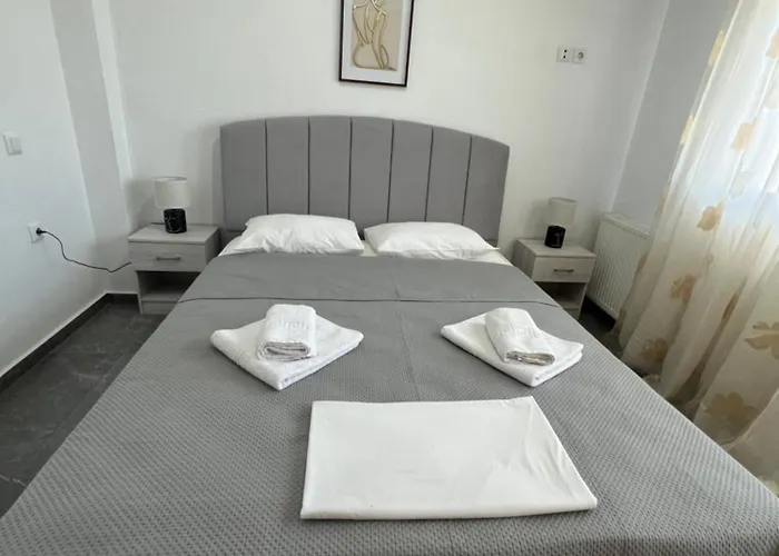 Penelope's ιι Apartment